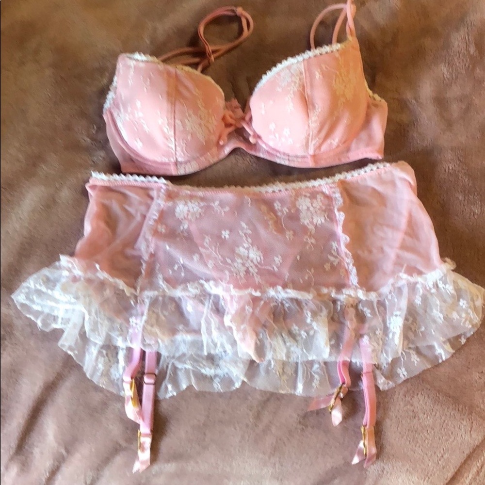 VS lingerie set